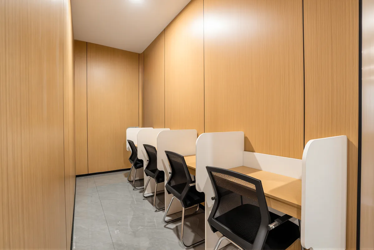 Jushe Gaoxin West Bus Station Study Room